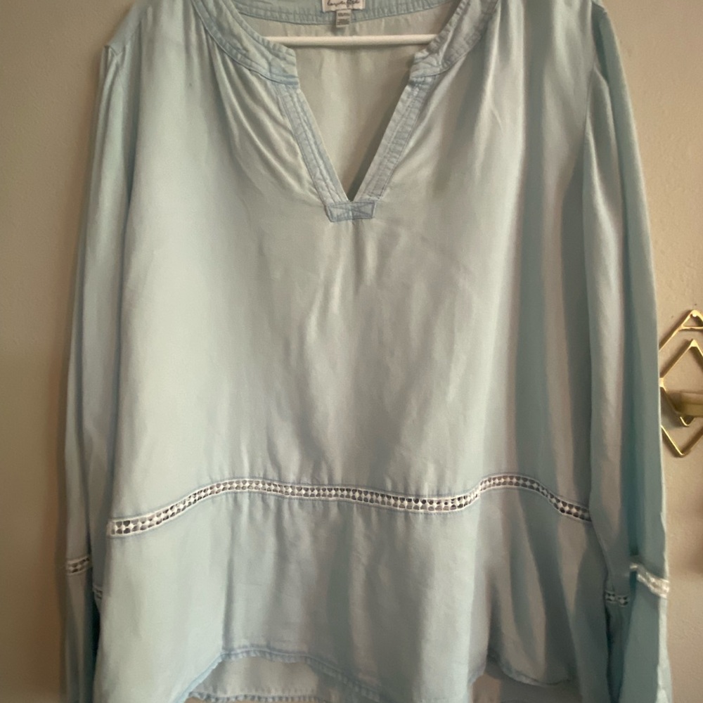 Frilled sleeve blouse
